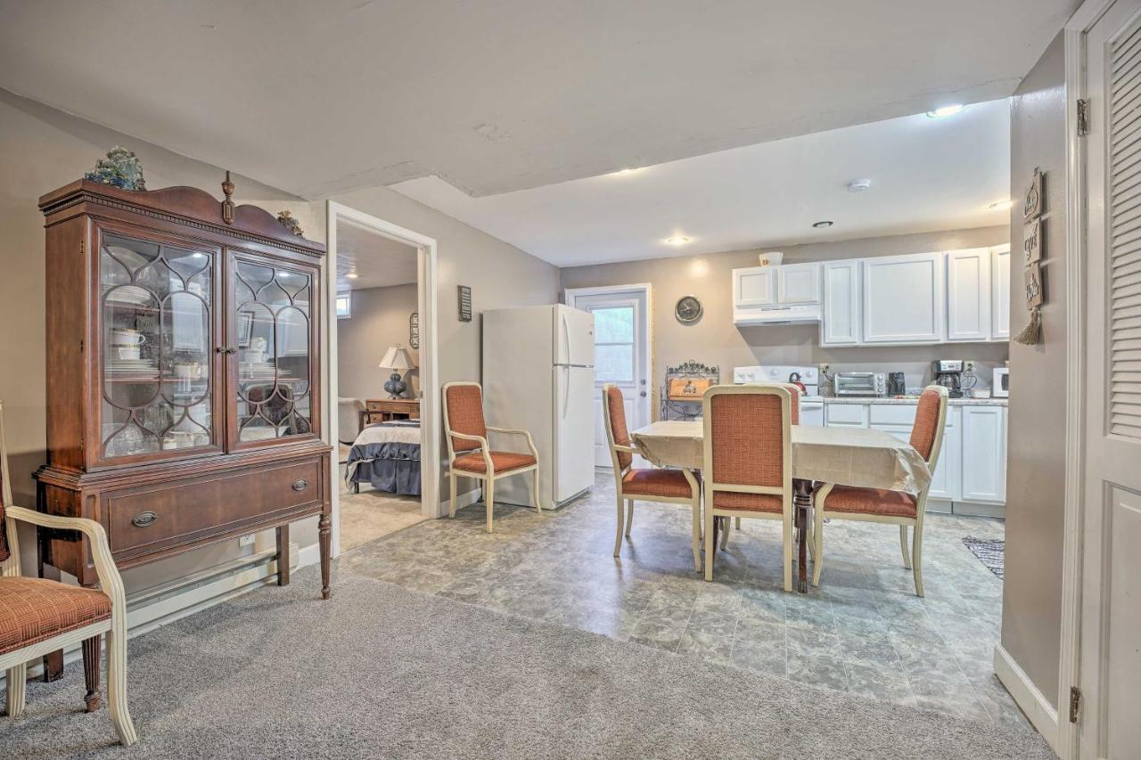 Lovely 3- Bedroom Apartment With Street Parking. Goshen Extérieur photo